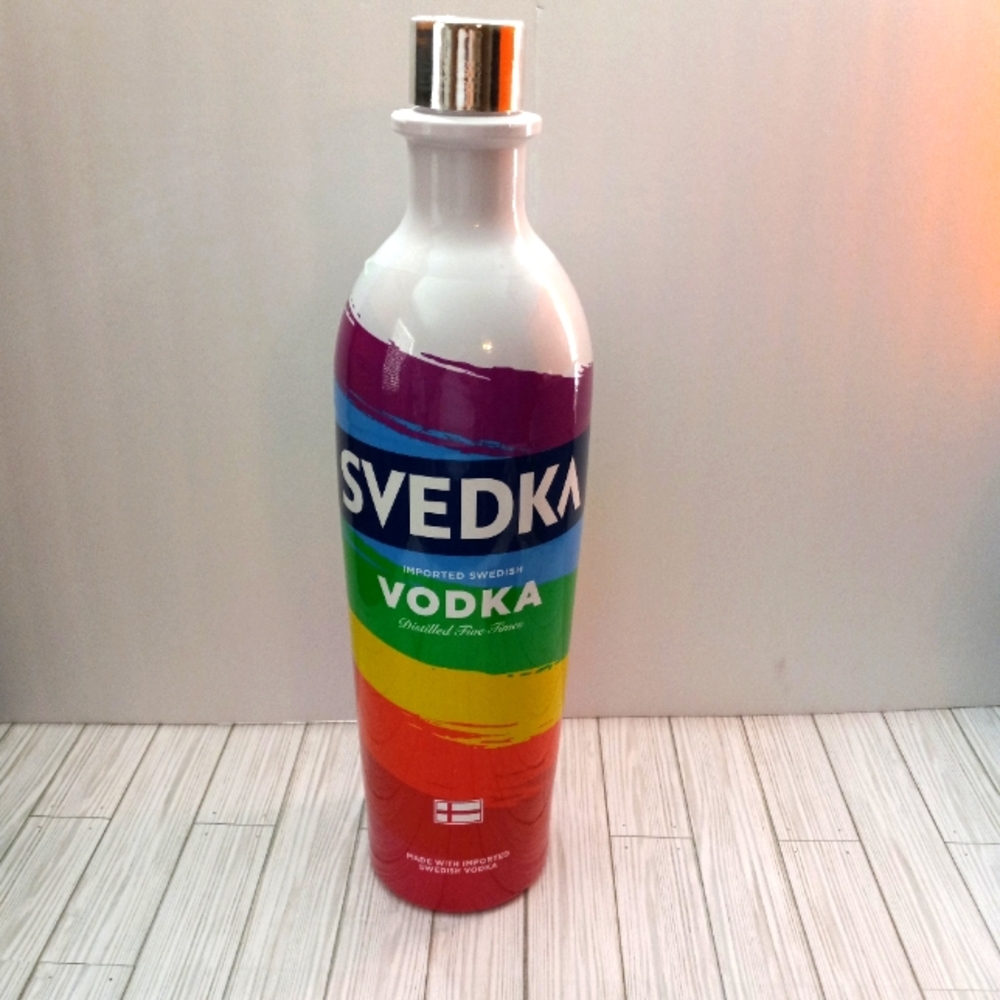 RARE HTF Svedka LGBTQ Rainbow Pride Promo Bar Display Bottle Limited Edition